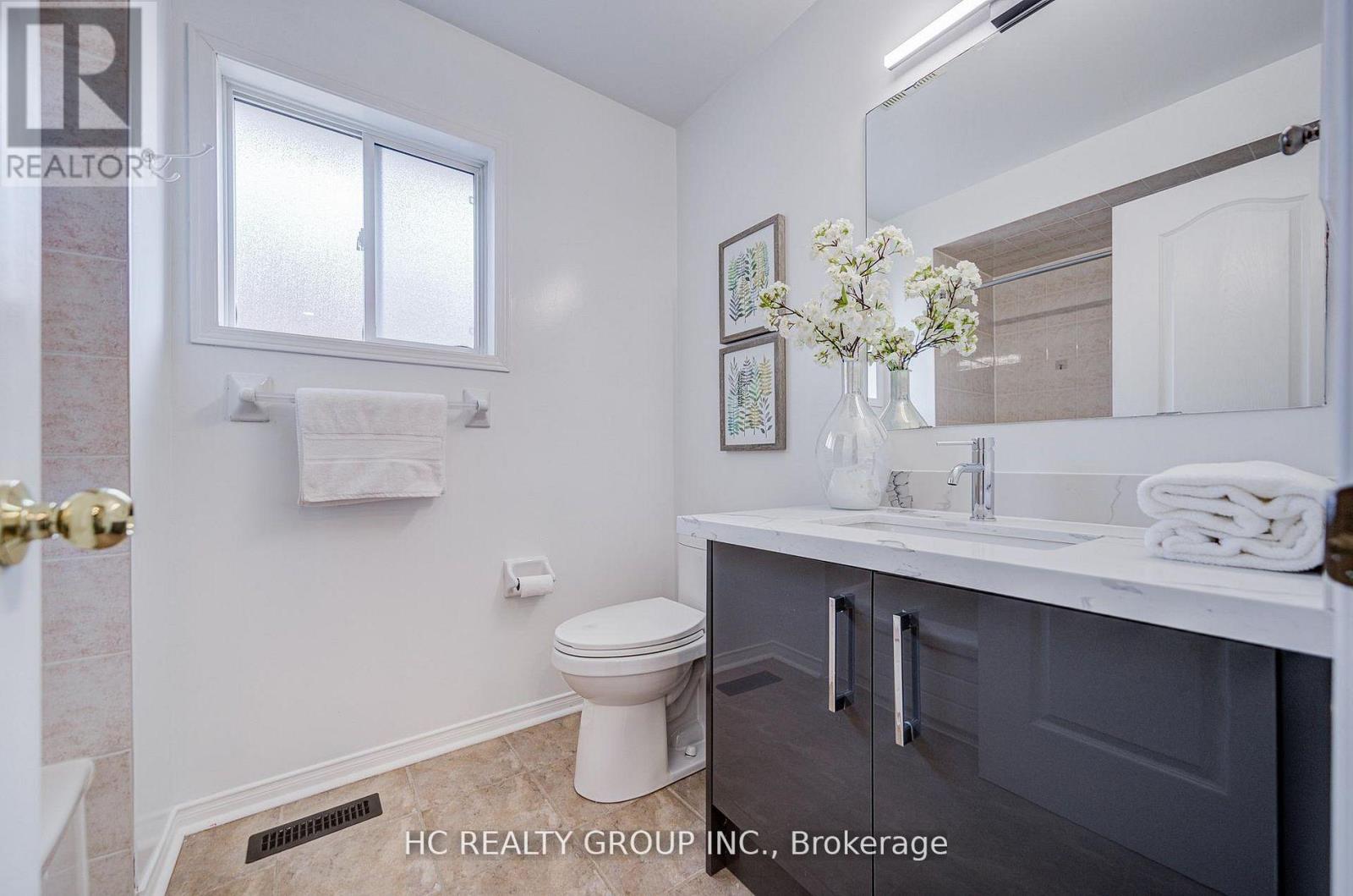 483 Menczel Crescent, Newmarket, Ontario  L3X 2P6 - Photo 27 - N12903440