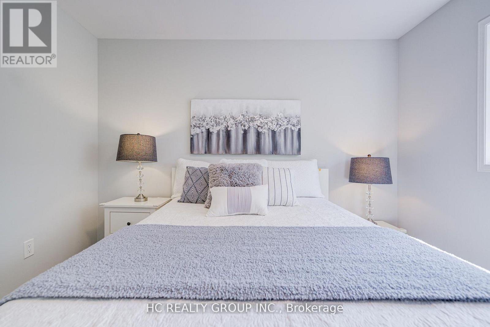 483 Menczel Crescent, Newmarket, Ontario  L3X 2P6 - Photo 33 - N12903440