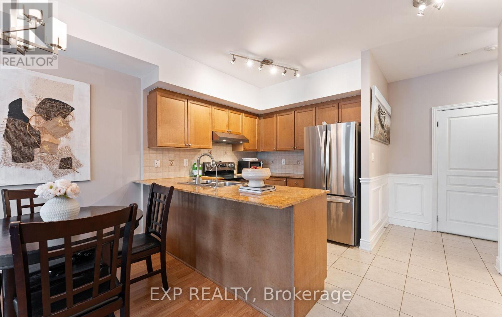 208 - 9901 Keele Street, Vaughan (Maple), Ontario  L6A 0A1 - Photo 12 - N12903476