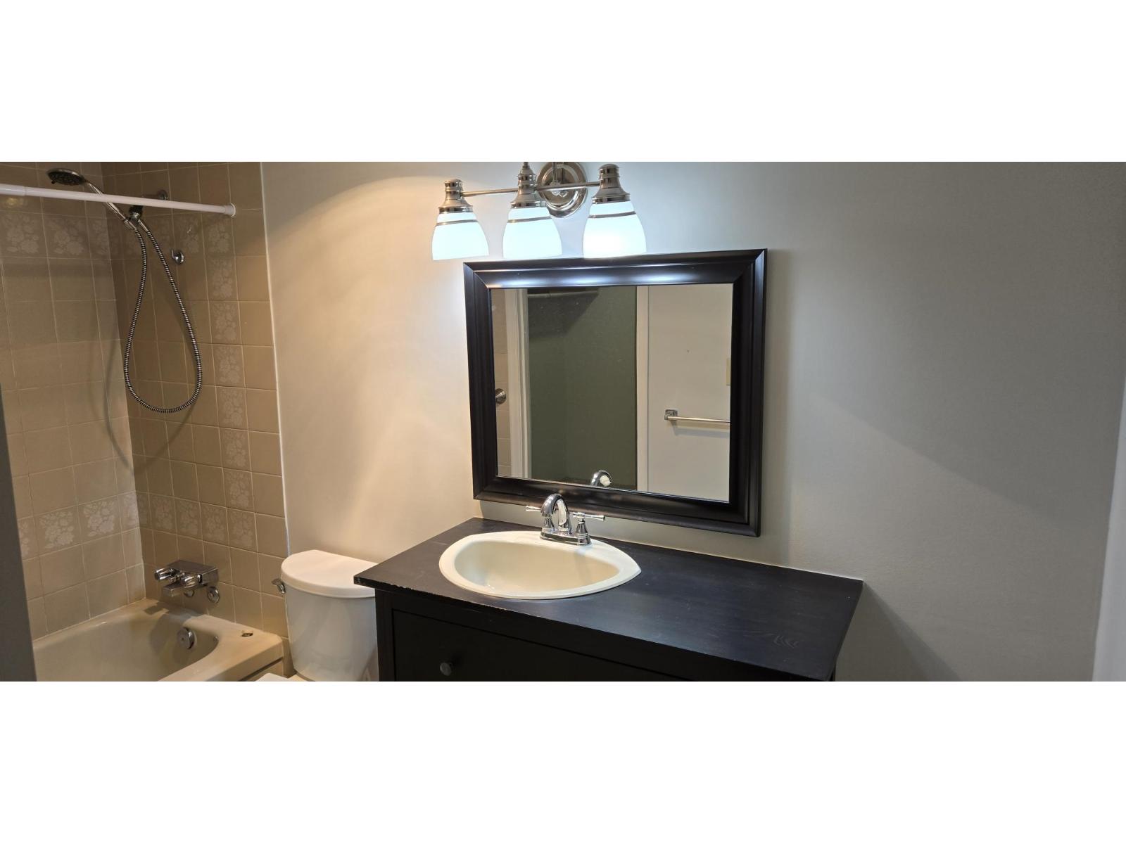 306 1354 Winter Street, White Rock, British Columbia  V4B 3Y1 - Photo 5 - R3077813