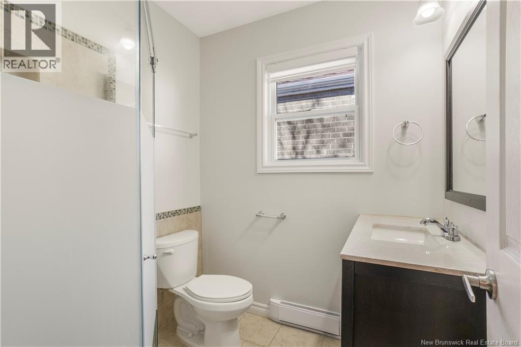 253 Dundonald Street, Fredericton, New Brunswick  E3B 1X1 - Photo 11 - NB135127