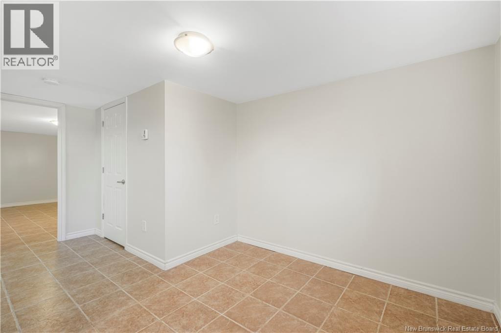 253 Dundonald Street, Fredericton, New Brunswick  E3B 1X1 - Photo 19 - NB135127