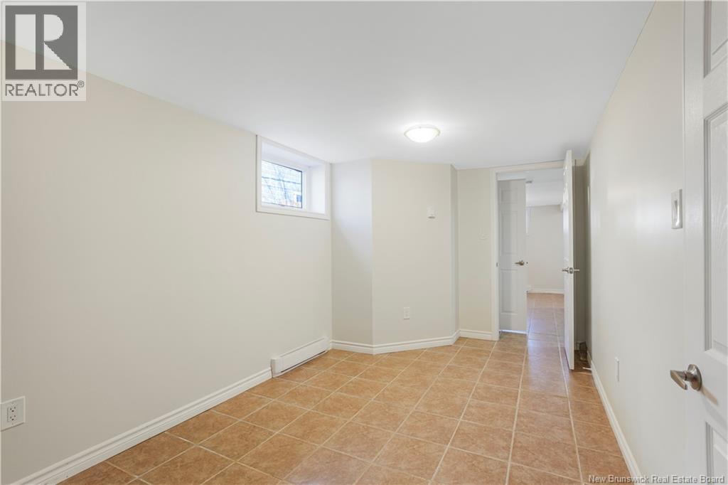 253 Dundonald Street, Fredericton, New Brunswick  E3B 1X1 - Photo 26 - NB135127