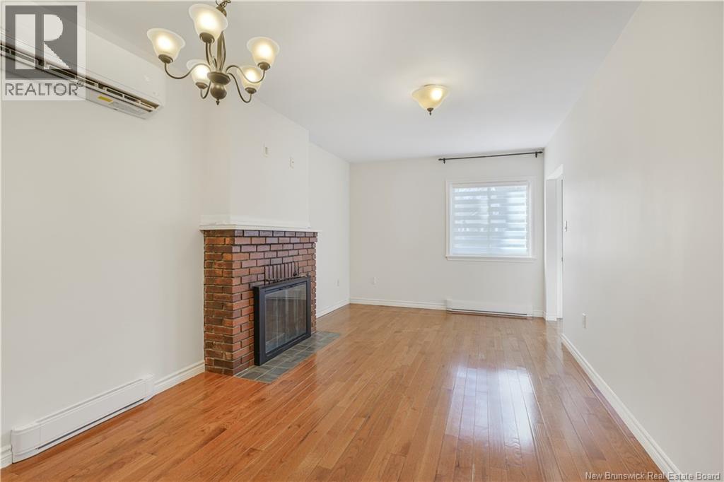 253 Dundonald Street, Fredericton, New Brunswick  E3B 1X1 - Photo 5 - NB135127
