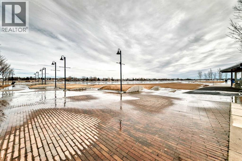 176 Cascades Passage, Chestermere, Alberta  T1X 0K8 - Photo 37 - A2294337