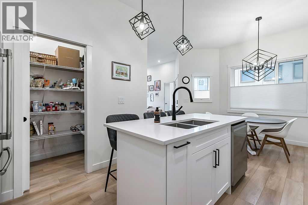 4, 4411 17 Avenue NW, Calgary, Alberta  T3B 0N7 - Photo 11 - A2294605