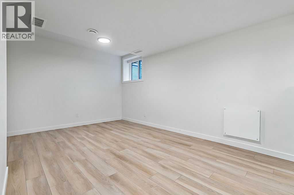 4, 4411 17 Avenue NW, Calgary, Alberta  T3B 0N7 - Photo 36 - A2294605