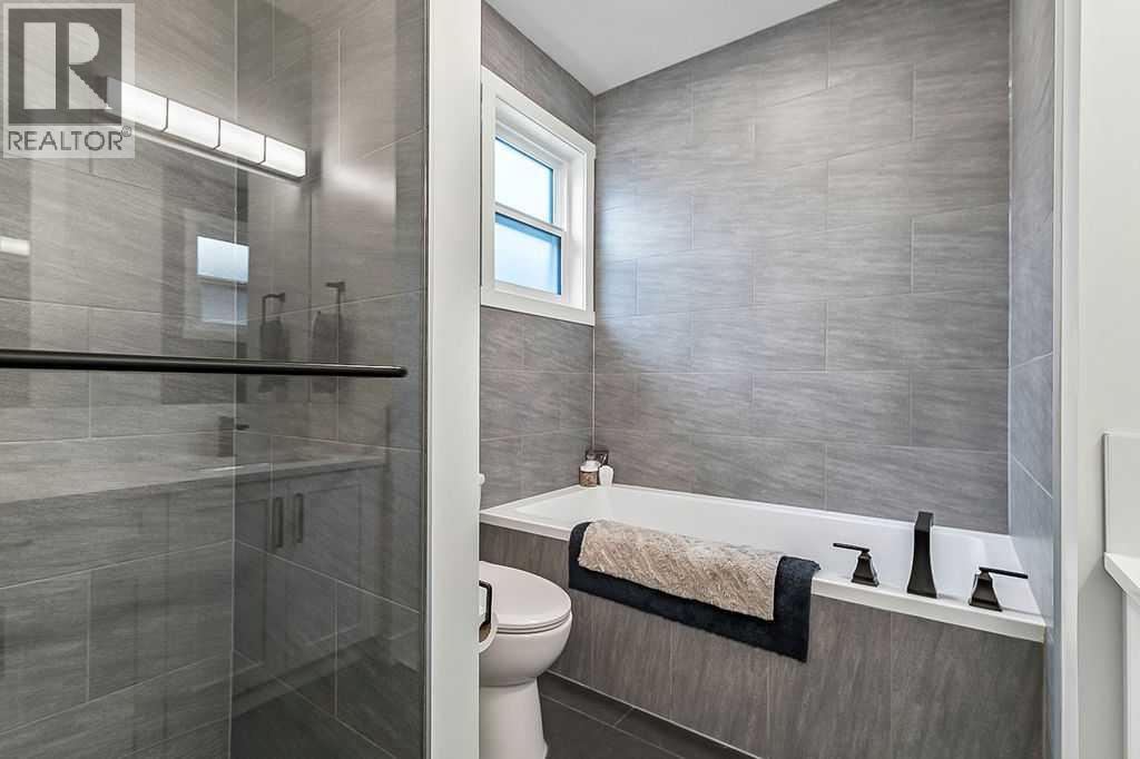 4, 4411 17 Avenue NW, Calgary, Alberta  T3B 0N7 - Photo 25 - A2294605