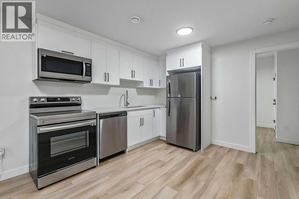 4, 4411 17 Avenue NW, Calgary, Alberta  T3B 0N7 - Photo 32 - A2294605