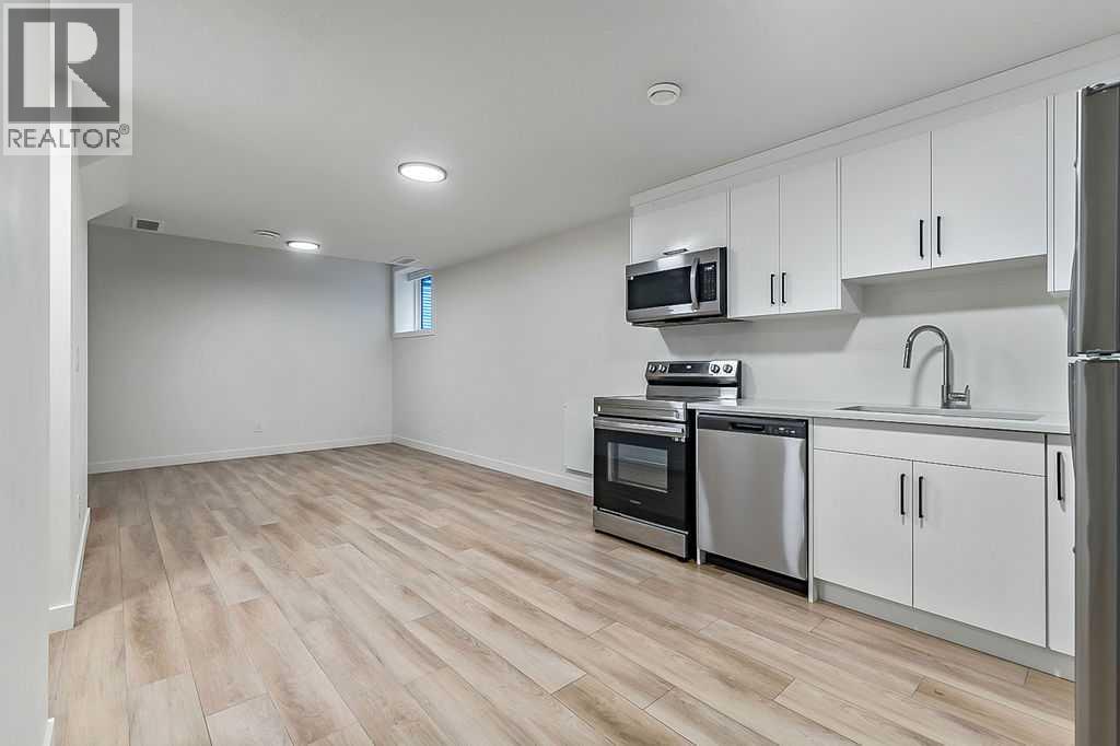 4, 4411 17 Avenue NW, Calgary, Alberta  T3B 0N7 - Photo 34 - A2294605