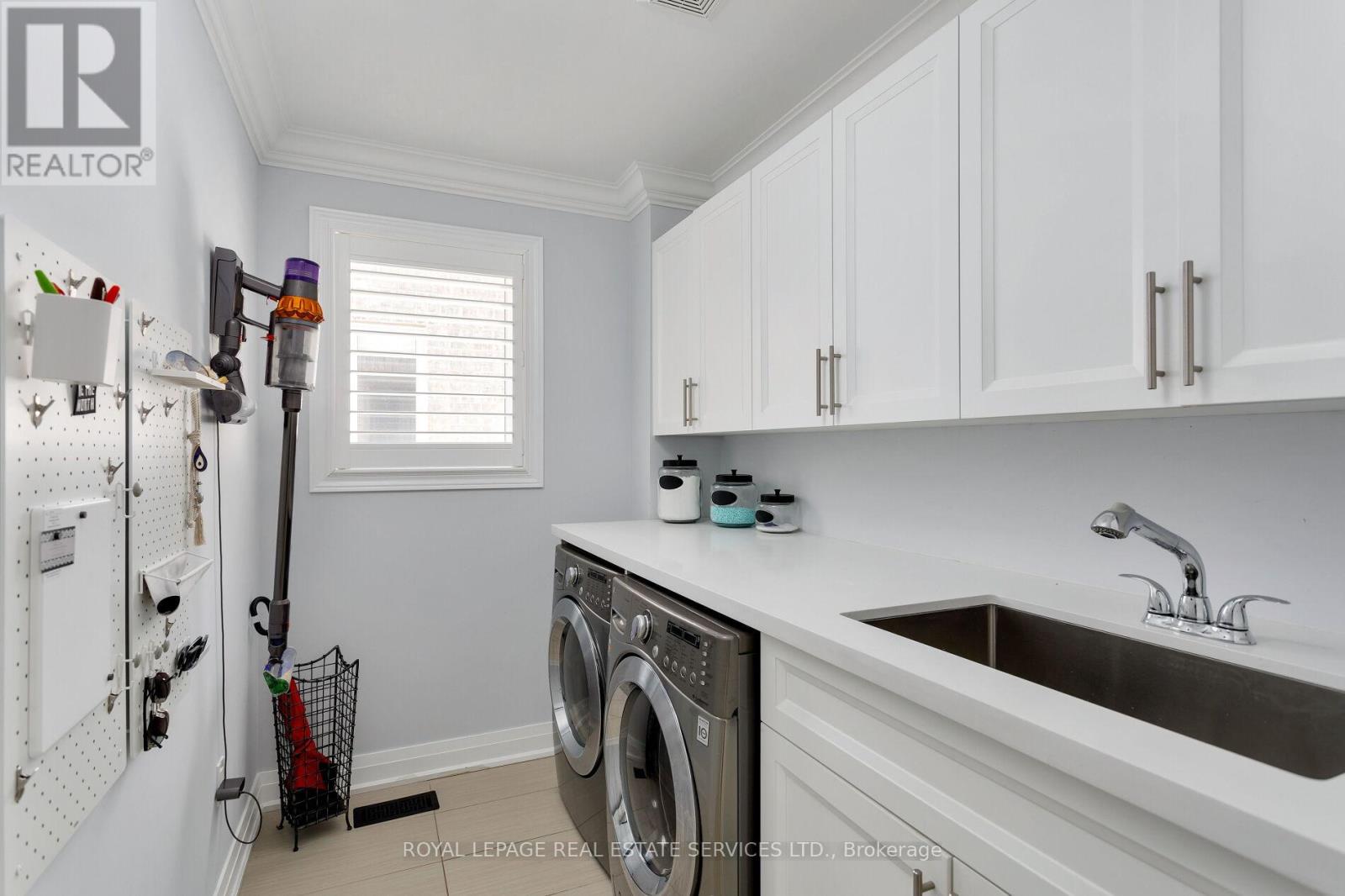 3456 Liptay Avenue, Oakville, Ontario  L6M 0M7 - Photo 20 - W12903352