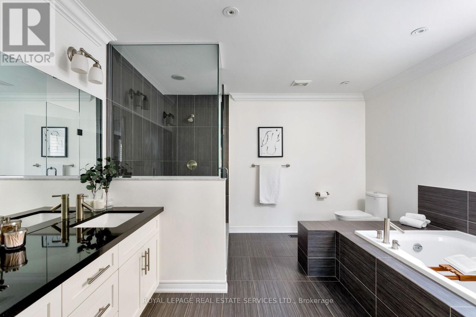 3456 Liptay Avenue, Oakville, Ontario  L6M 0M7 - Photo 23 - W12903352