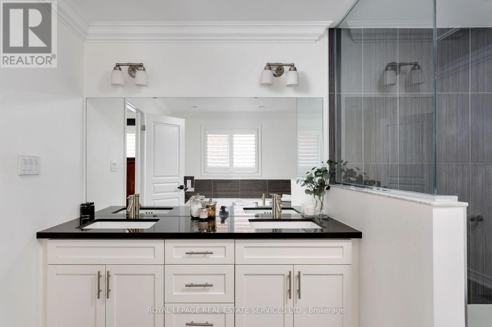 3456 Liptay Avenue, Oakville, Ontario  L6M 0M7 - Photo 24 - W12903352