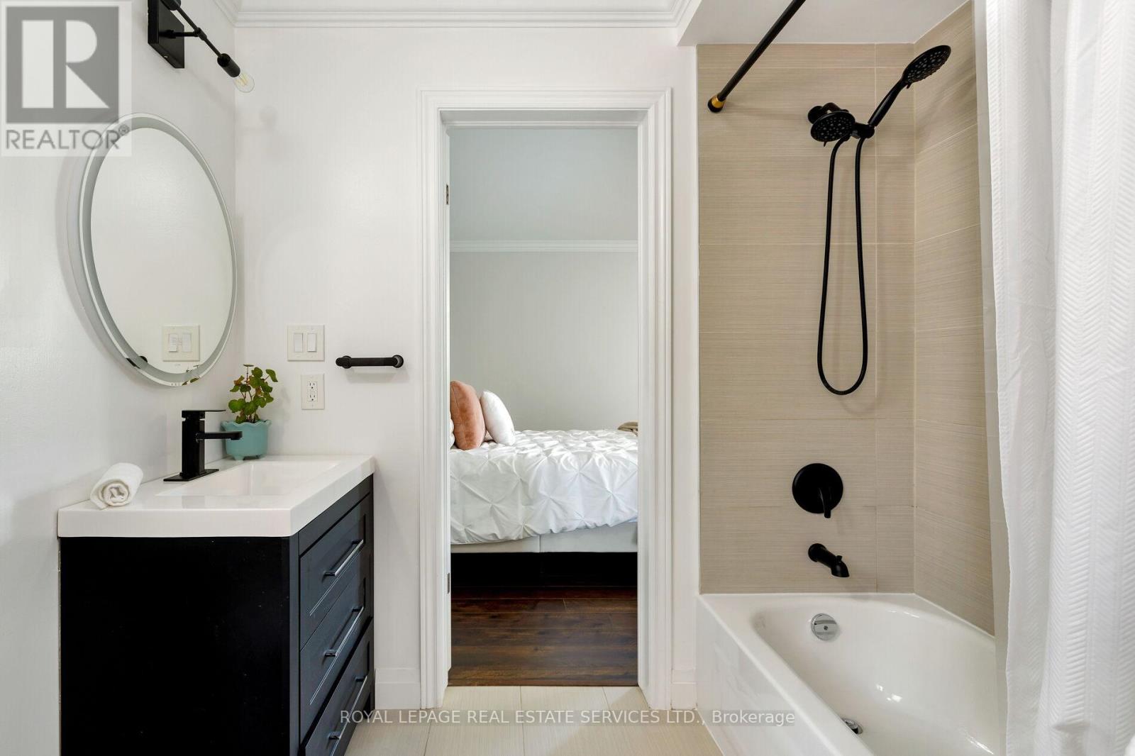 3456 Liptay Avenue, Oakville, Ontario  L6M 0M7 - Photo 30 - W12903352