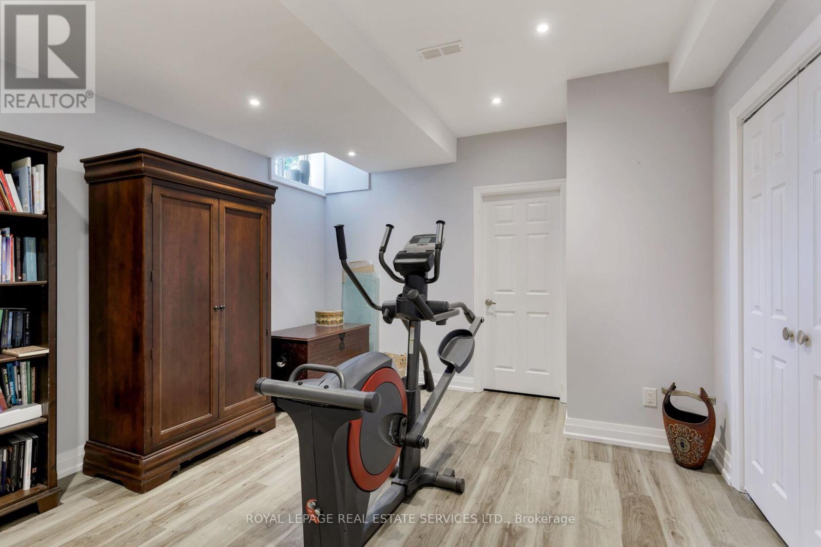 3456 Liptay Avenue, Oakville, Ontario  L6M 0M7 - Photo 39 - W12903352