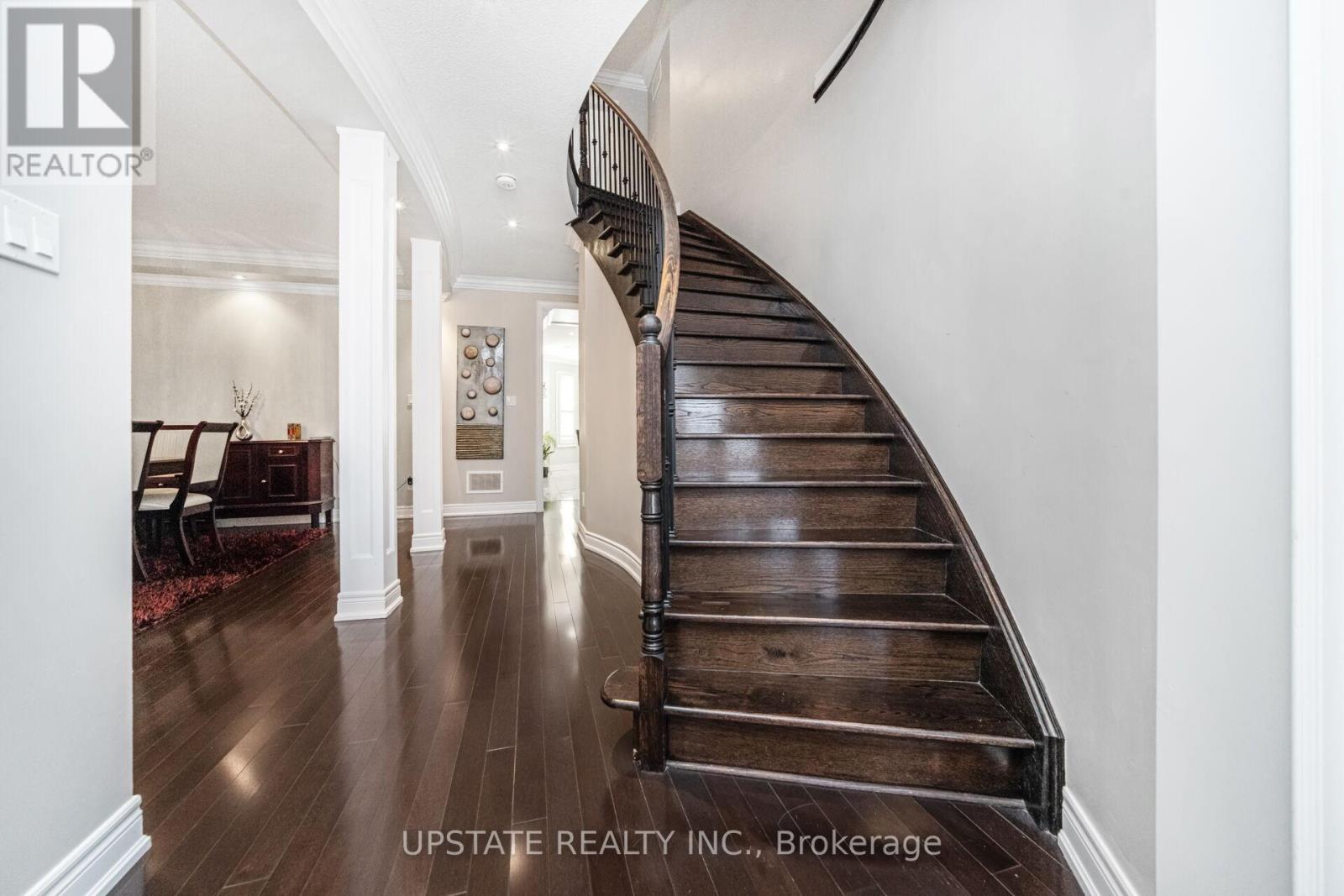 12 Haywood Drive, Brampton, Ontario  L6X 0W1 - Photo 18 - W12903356