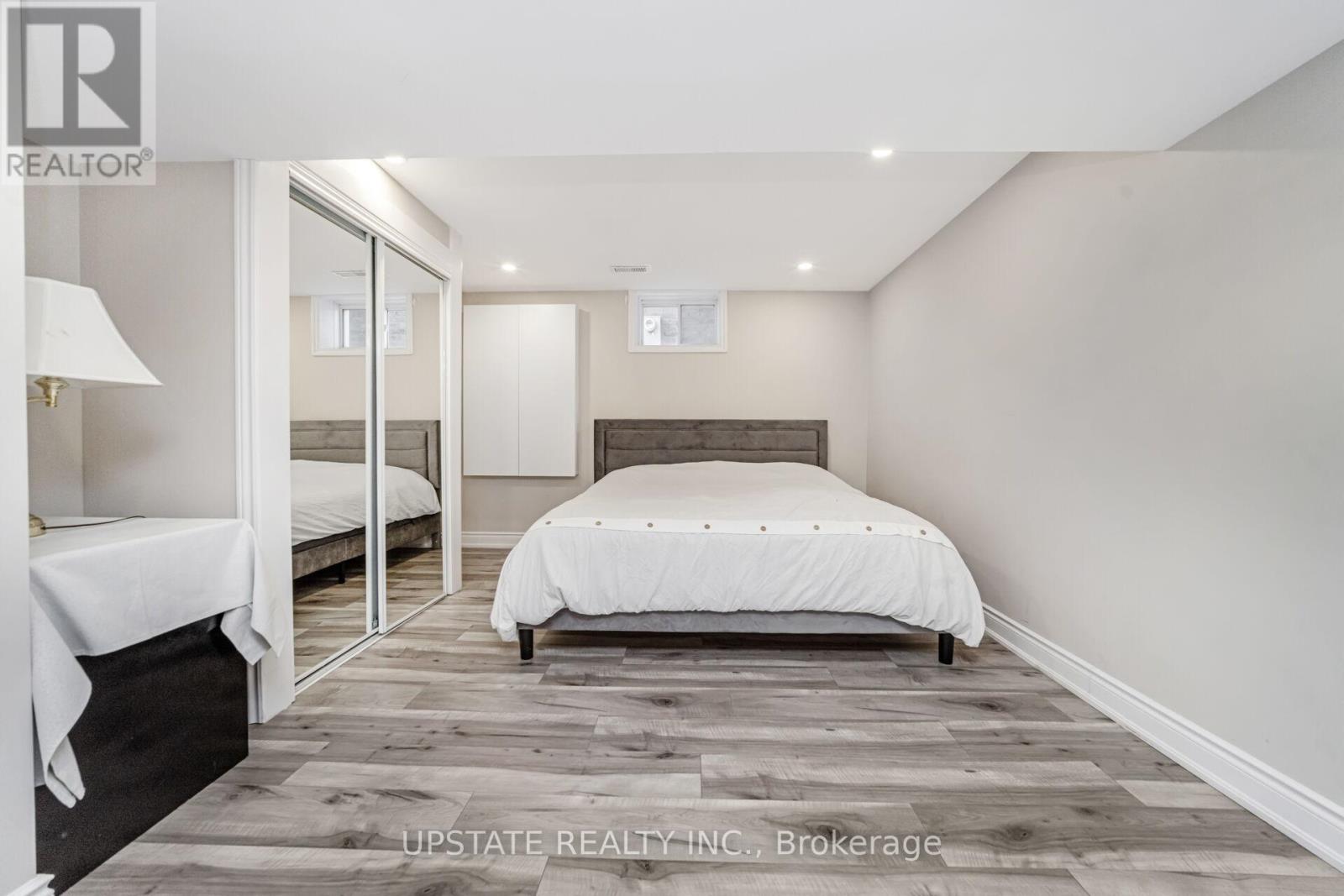 12 Haywood Drive, Brampton, Ontario  L6X 0W1 - Photo 35 - W12903356