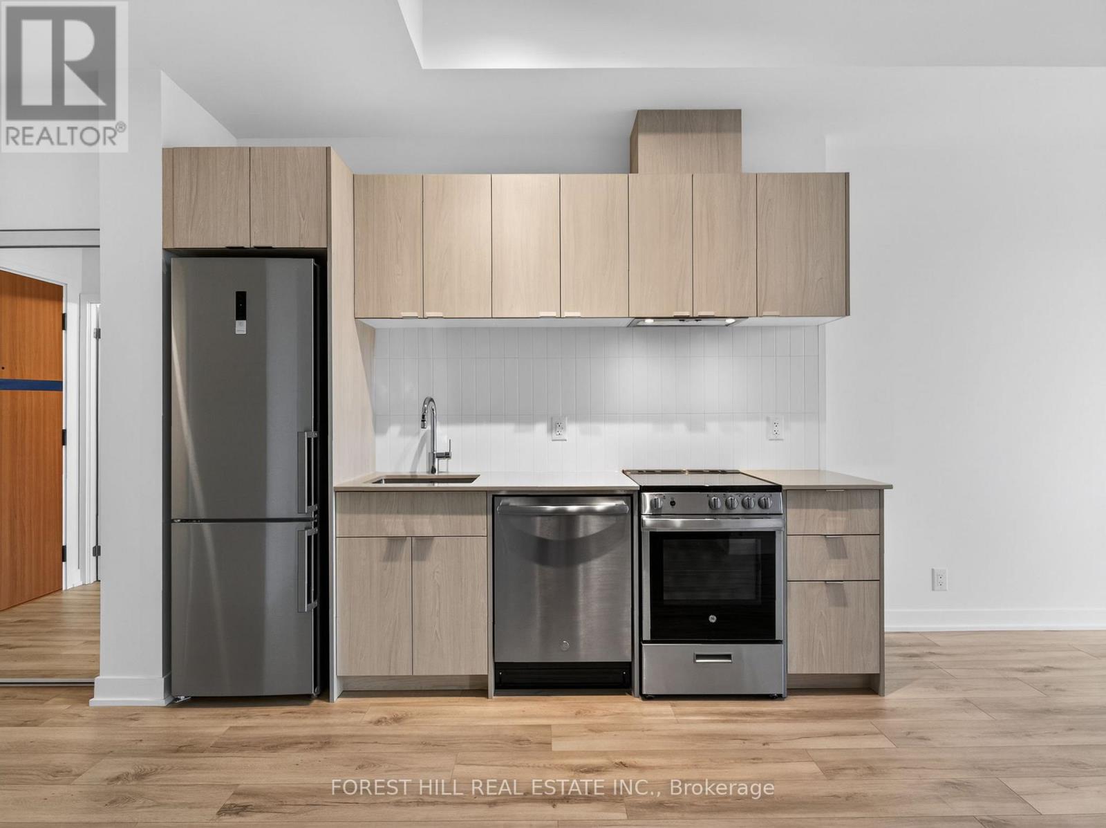 415 - 1660 Bloor Street W, Toronto (High Park North), Ontario  M6P 1A8 - Photo 6 - W12903412