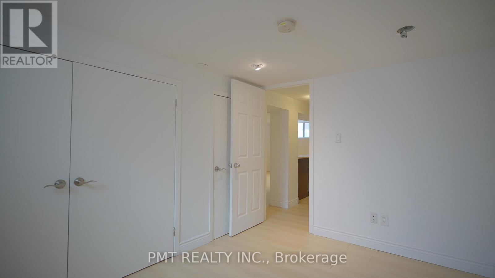 Bsmt - 7 Harvard Avenue, Toronto, Ontario  M6R 1C5 - Photo 14 - W12903436