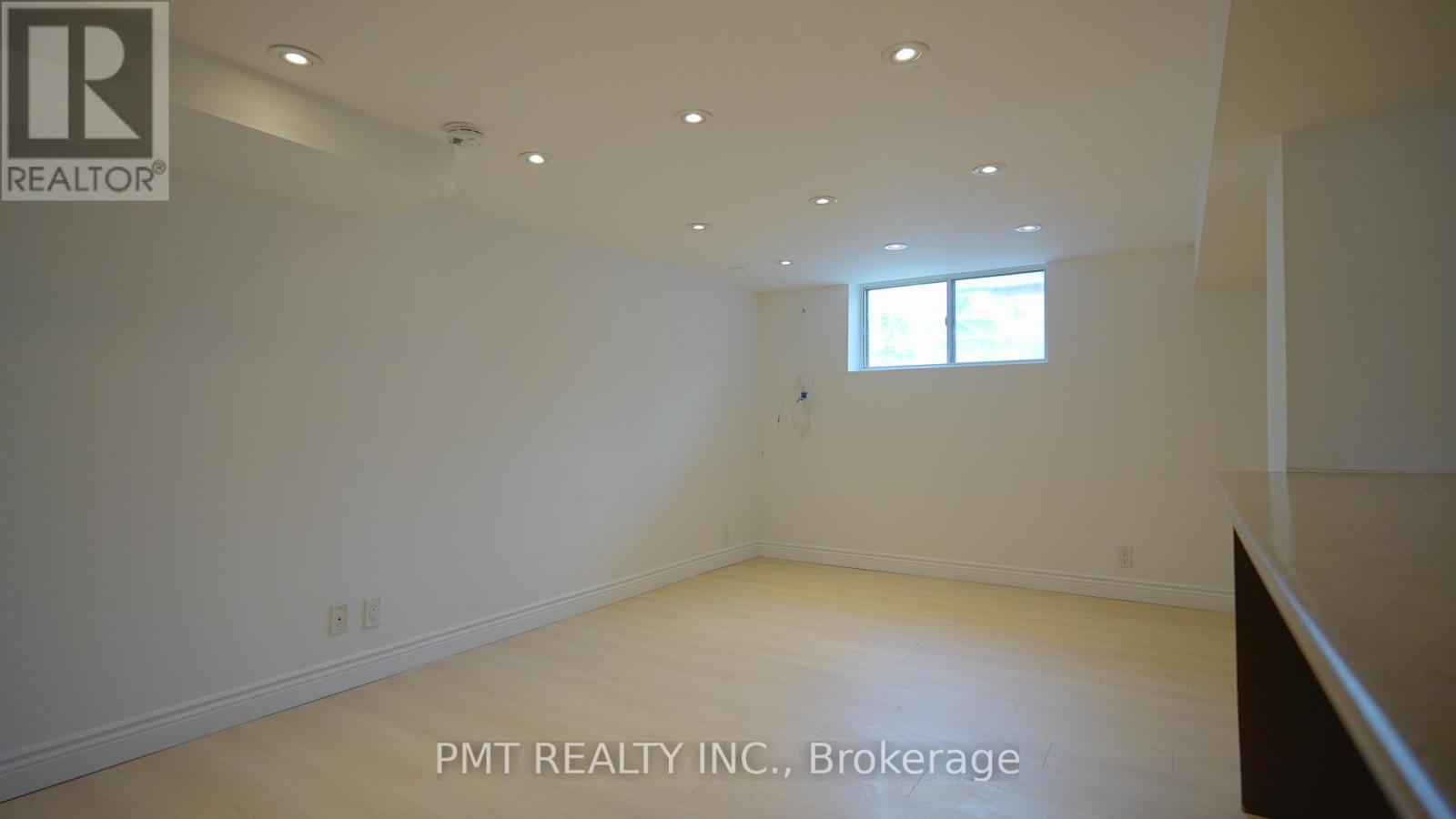 Bsmt - 7 Harvard Avenue, Toronto, Ontario  M6R 1C5 - Photo 9 - W12903436