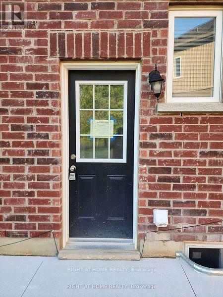 Basement - 8 Brixham Lane, Brampton, Ontario  L7A 5K2 - Photo 2 - W12903454