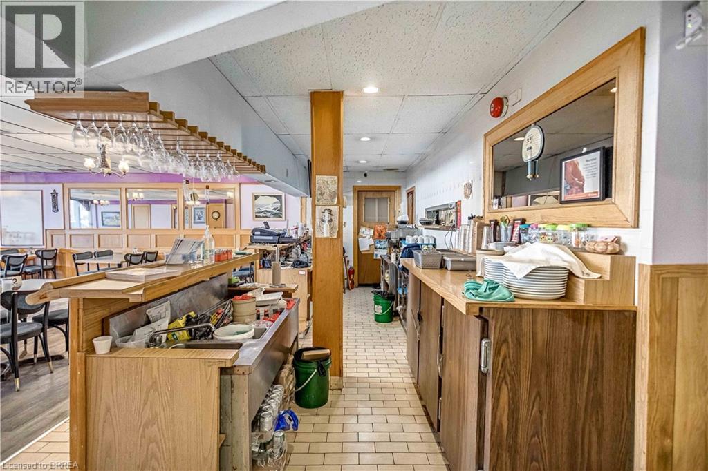 669 Colborne Street E, Brantford, Ontario  N3S 3M8 - Photo 16 - 40813420