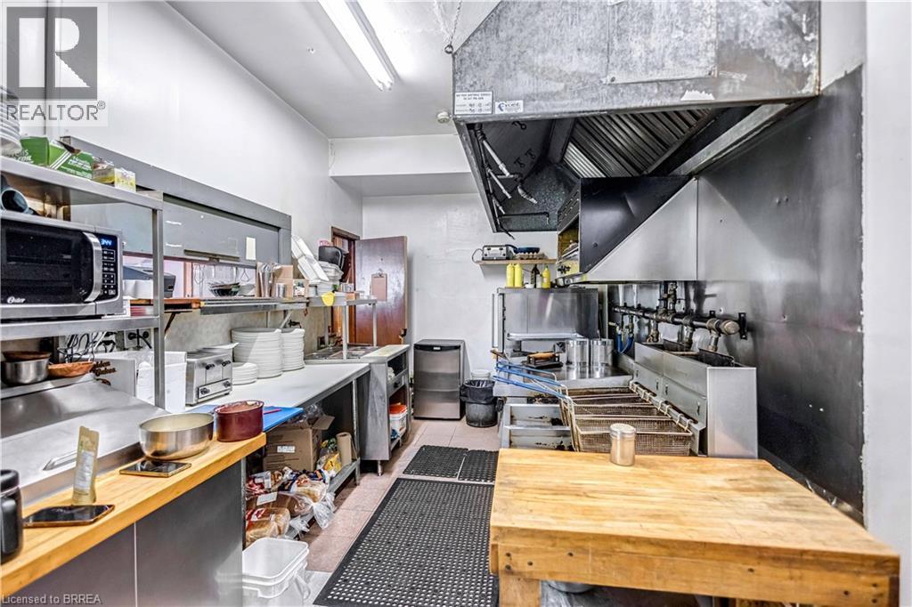 669 Colborne Street E, Brantford, Ontario  N3S 3M8 - Photo 19 - 40813420