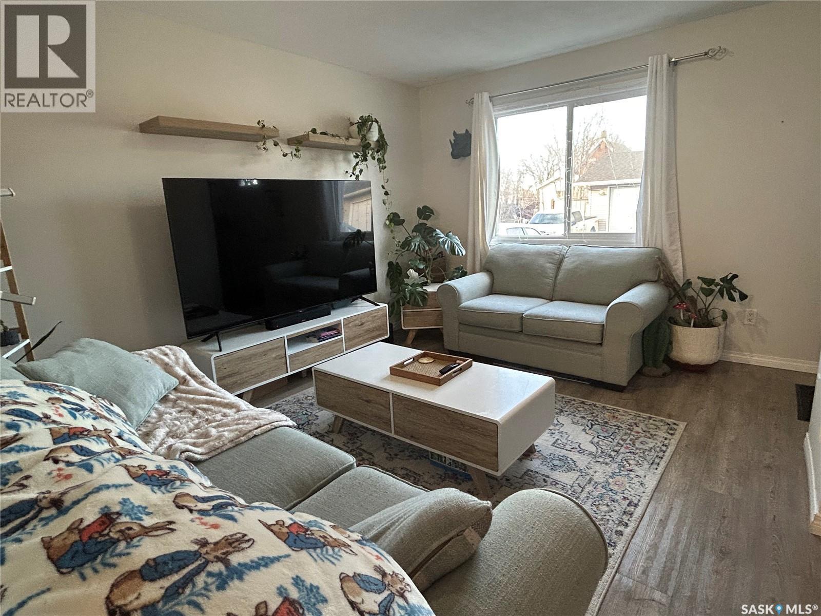 17 1437 1st Street, Estevan, Saskatchewan  S4A 2X5 - Photo 2 - SK030913