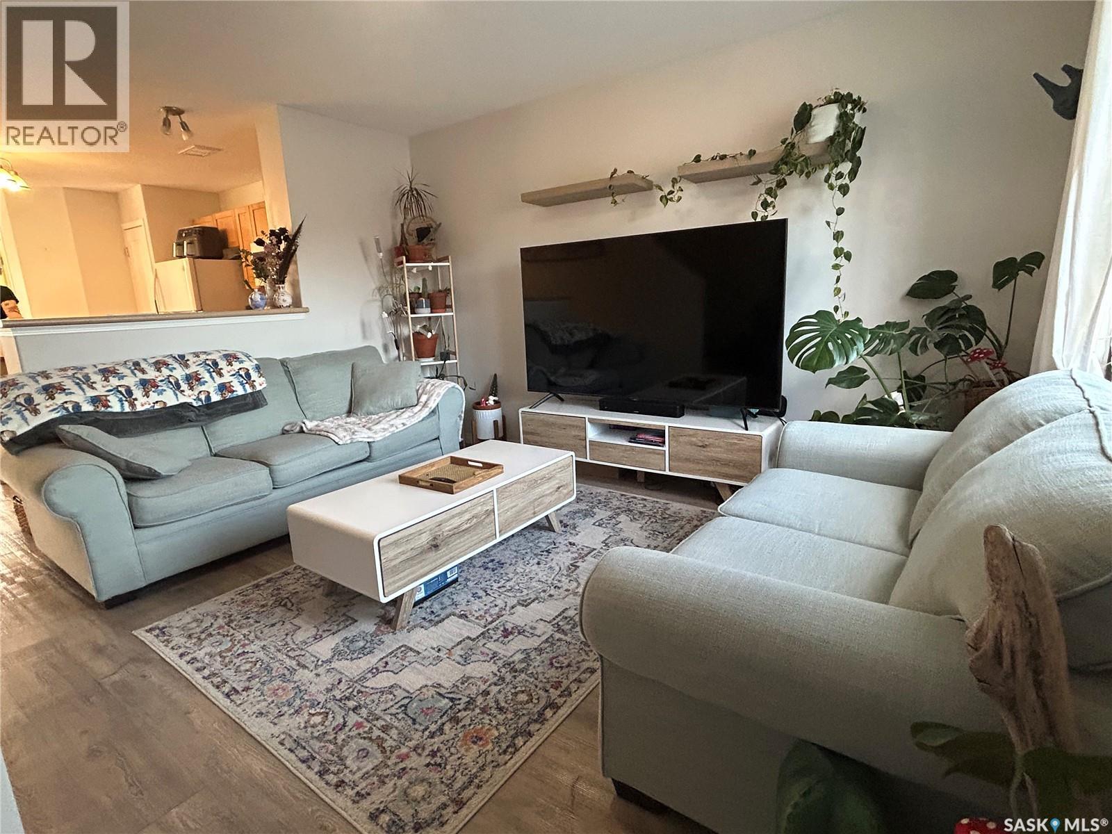 17 1437 1st Street, Estevan, Saskatchewan  S4A 2X5 - Photo 3 - SK030913