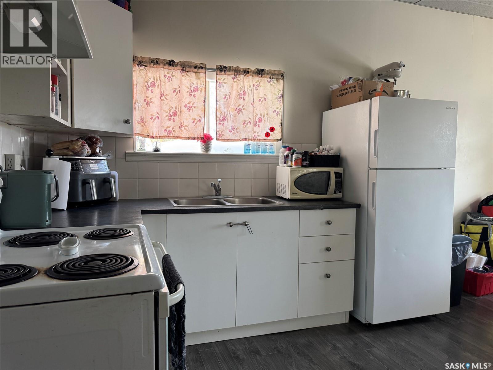 404 Aspen Street, Leroy, Saskatchewan  S0K 2P0 - Photo 3 - SK030907