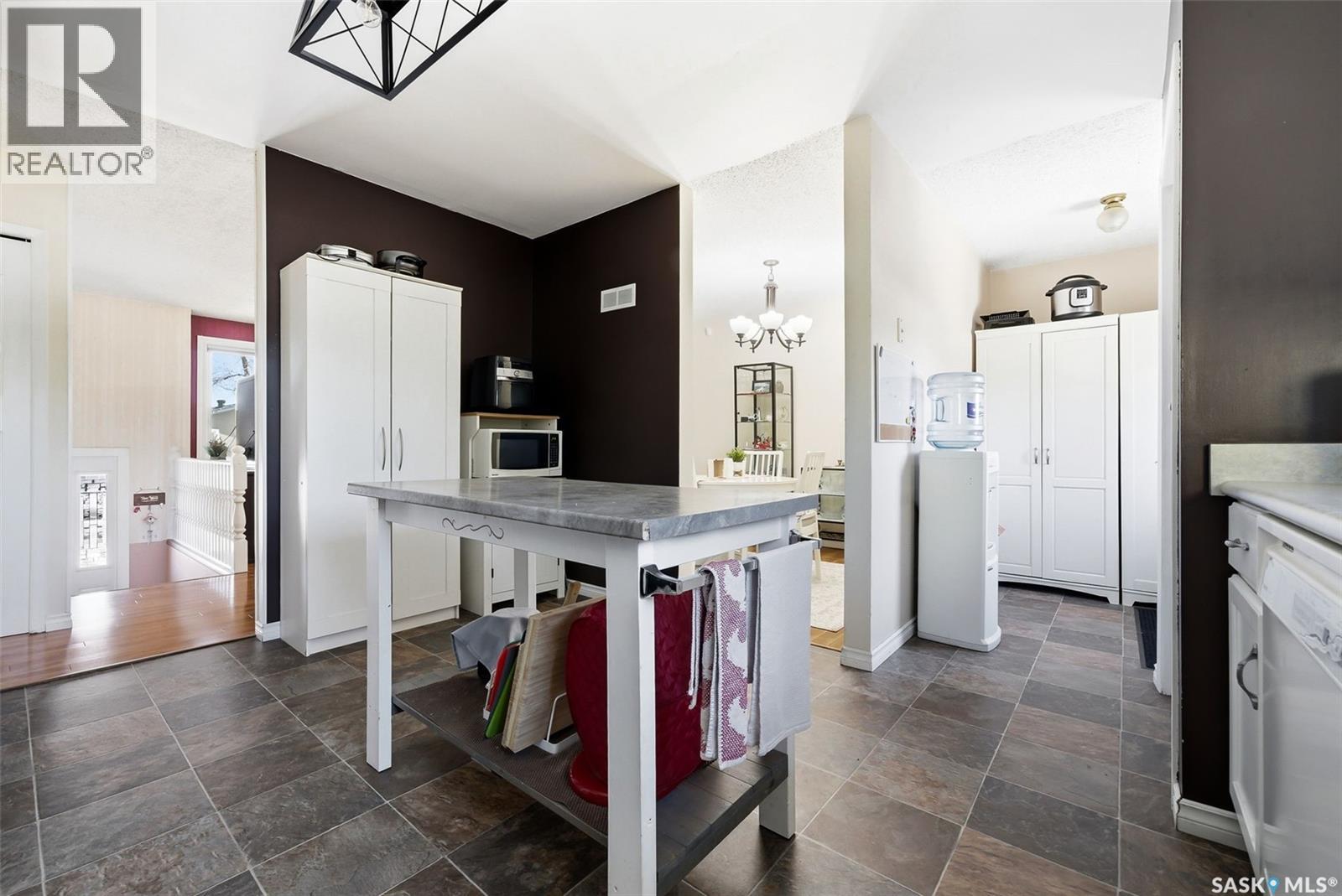 1234 James Crescent, Regina, Saskatchewan  S4N 6A5 - Photo 11 - SK030889