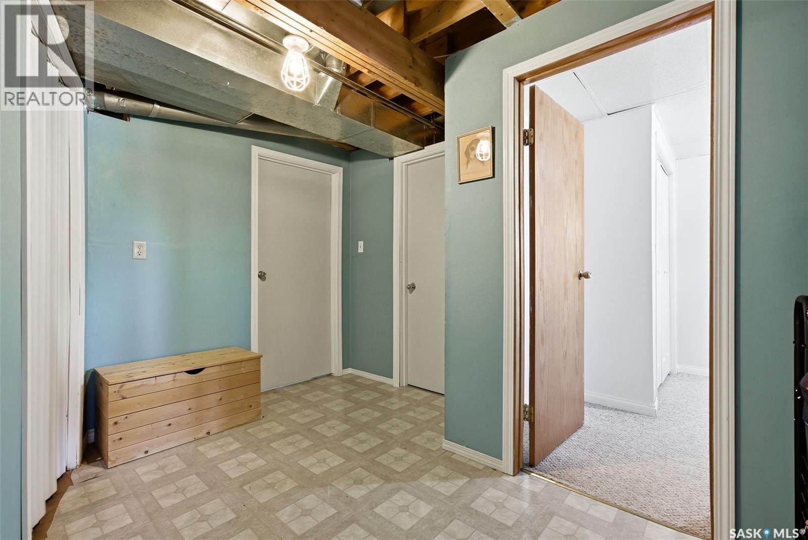 1234 James Crescent, Regina, Saskatchewan  S4N 6A5 - Photo 24 - SK030889