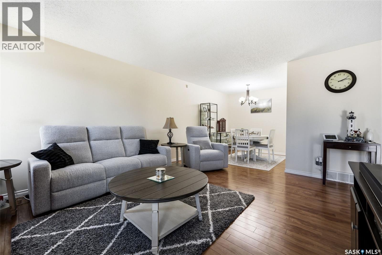 1234 James Crescent, Regina, Saskatchewan  S4N 6A5 - Photo 6 - SK030889