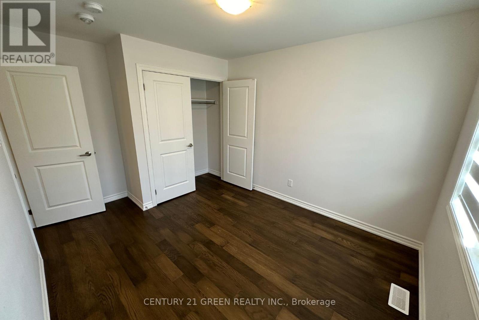 163 Rosie Street, Blue Mountains, Ontario  N0H 1J0 - Photo 15 - X12903346