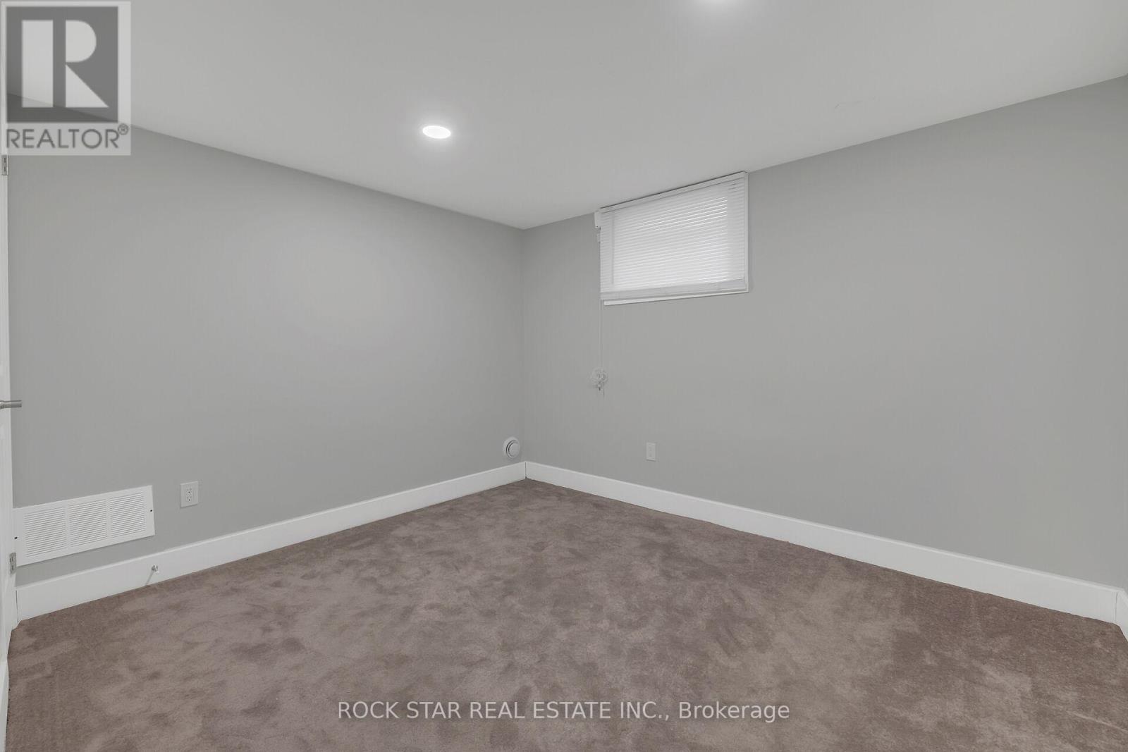 407 Castlegrove Place, London North, Ontario  N6G 1L1 - Photo 30 - X12903410