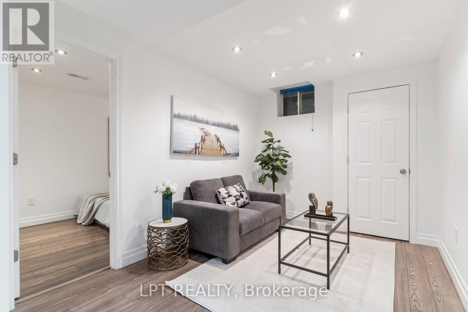 61 Minerva Avenue, Toronto, Ontario  M1M 0C2 - Photo 34 - E12782566