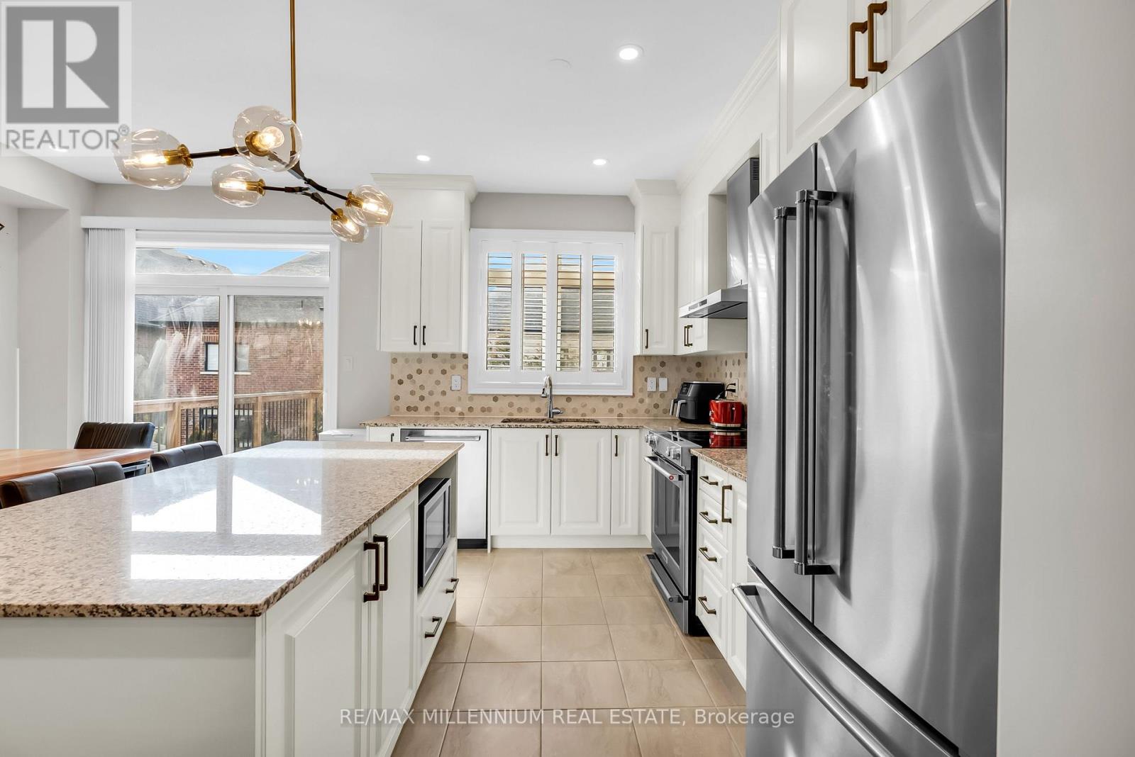 49 Zenith Avenue, Vaughan (Kleinburg), Ontario  L4H 4K9 - Photo 15 - N12902736