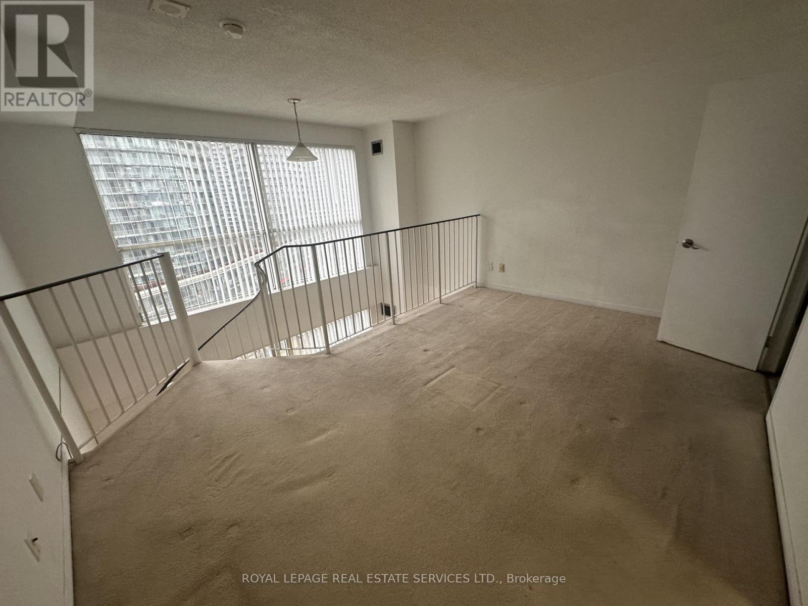 1105 - 2261 Lake Shore Boulevard W, Toronto, Ontario  M8V 3X1 - Photo 6 - W12655984