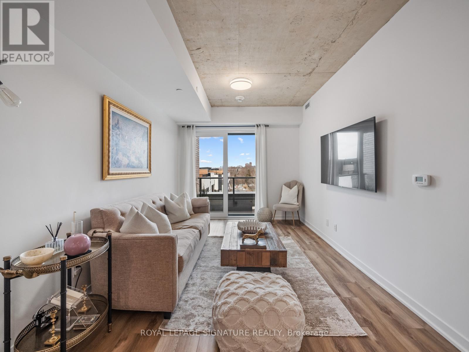 1808 St Clair Avenue, Toronto, Ontario  M6N 0C1 - Photo 15 - W12901662