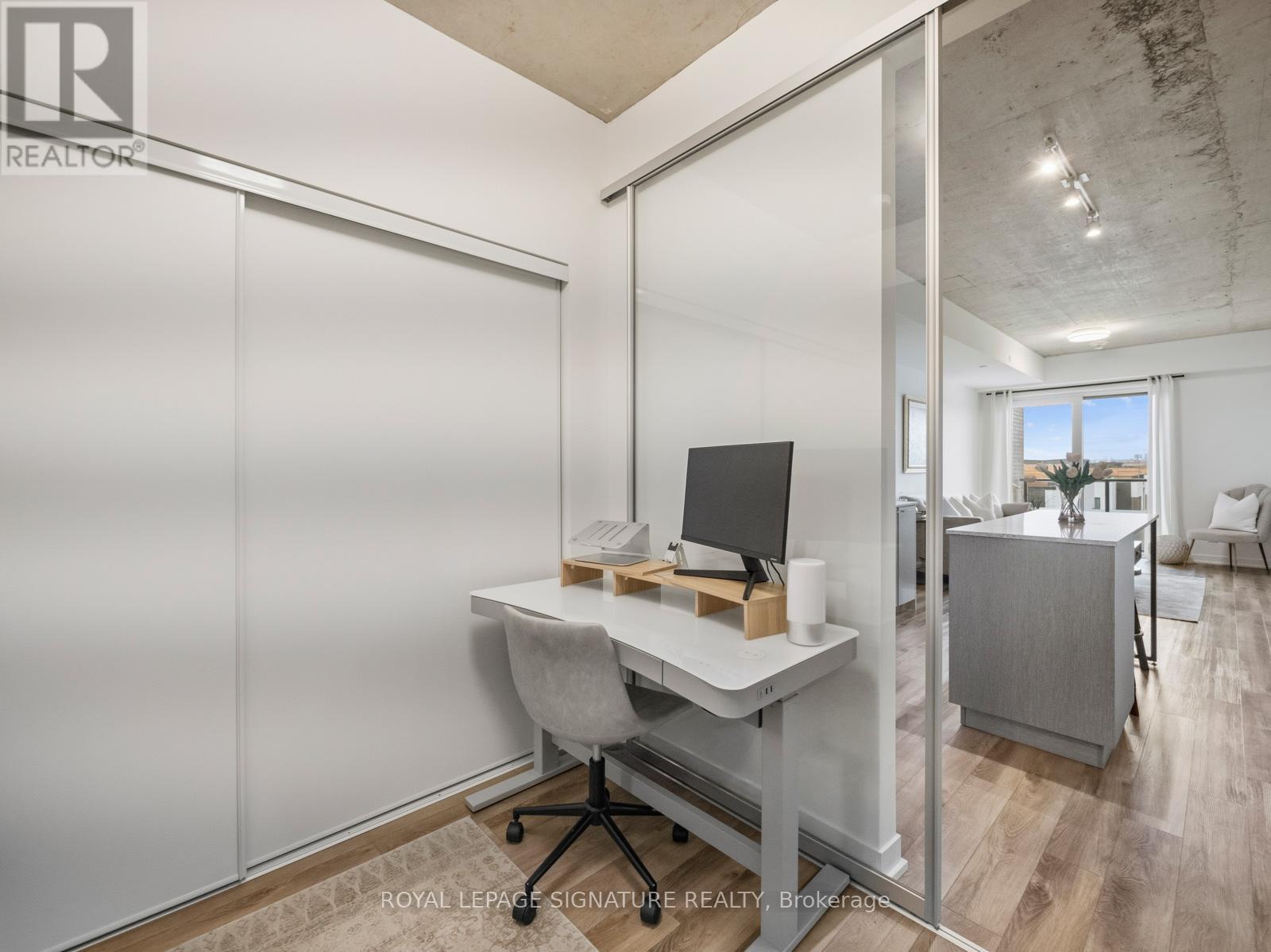 1808 St Clair Avenue, Toronto, Ontario  M6N 0C1 - Photo 13 - W12901662