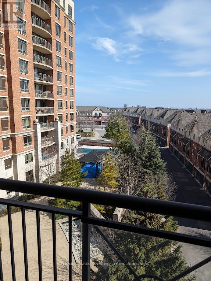 506 - 2379 Central Park Drive, Oakville (Ro River Oaks), Ontario  L6H 0E3 - Photo 4 - W12897284