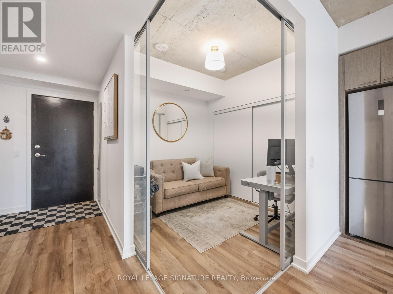 1808 St Clair Avenue, Toronto, Ontario  M6N 0C1 - Photo 33 - W12901662