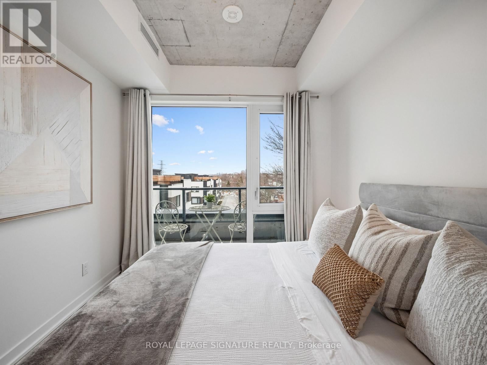 1808 St Clair Avenue, Toronto, Ontario  M6N 0C1 - Photo 28 - W12901662