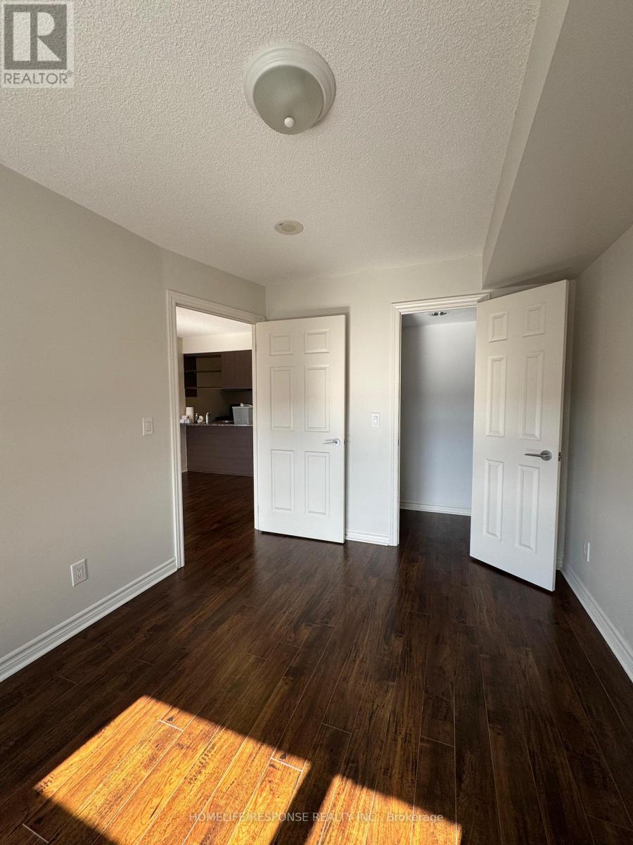 506 - 2379 Central Park Drive, Oakville (Ro River Oaks), Ontario  L6H 0E3 - Photo 6 - W12897284