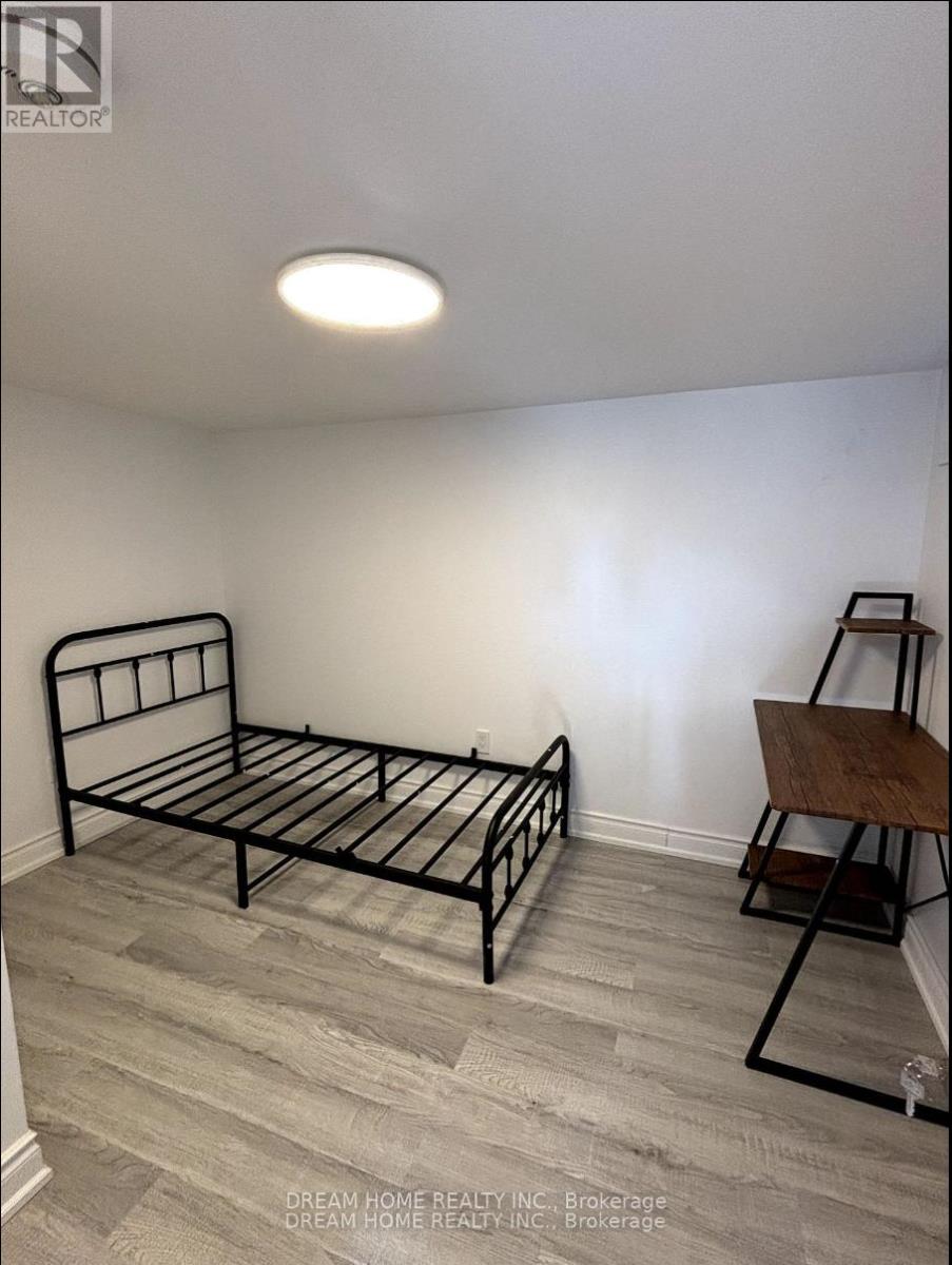 Bsmt B1 - 262 Clinton Street, Toronto (Palmerston-Little Italy), Ontario  M6G 2Y6 - Photo 3 - C12826698