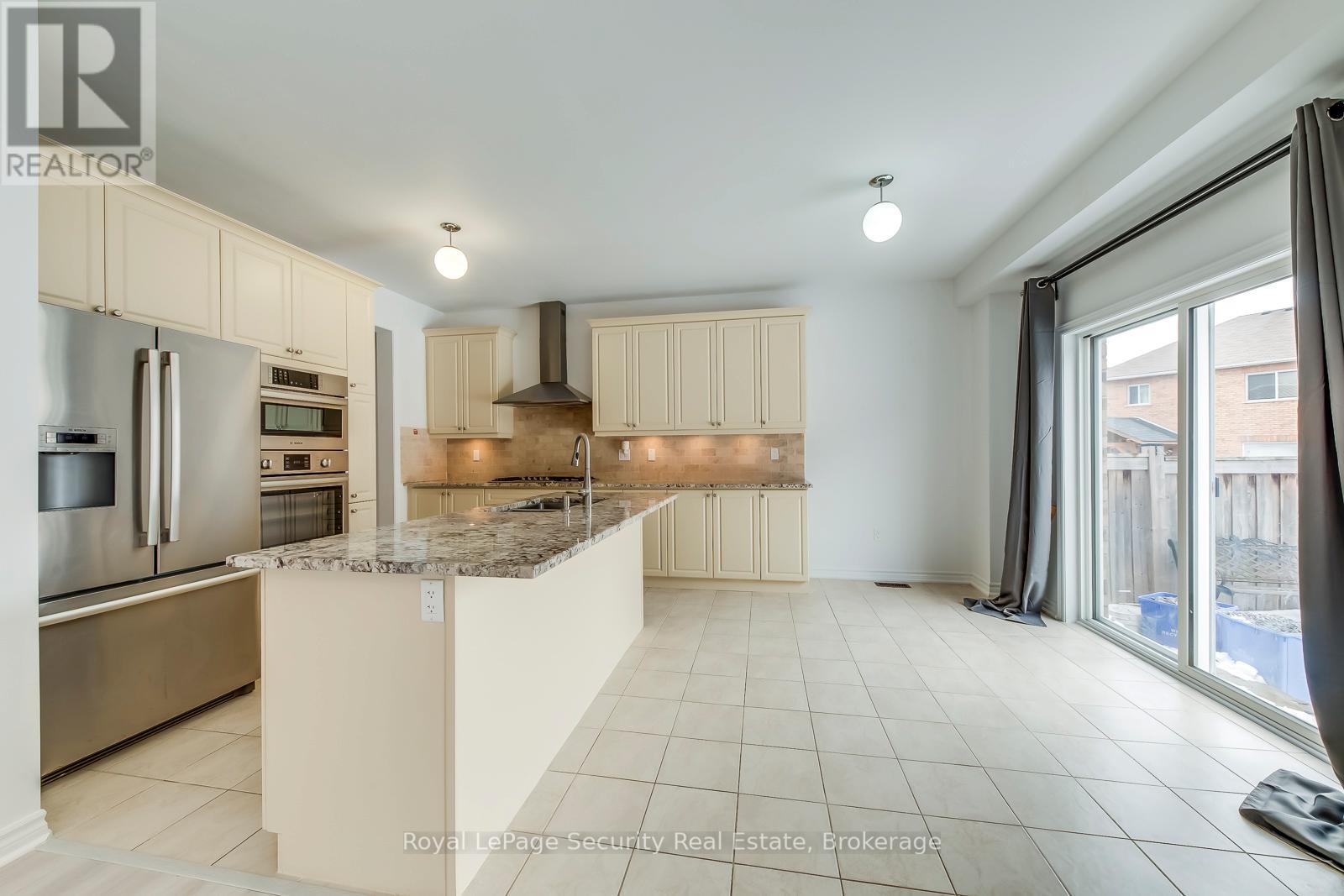 757 Halbert Drive N, Shelburne, Ontario  L0N 1S2 - Photo 12 - X12884764