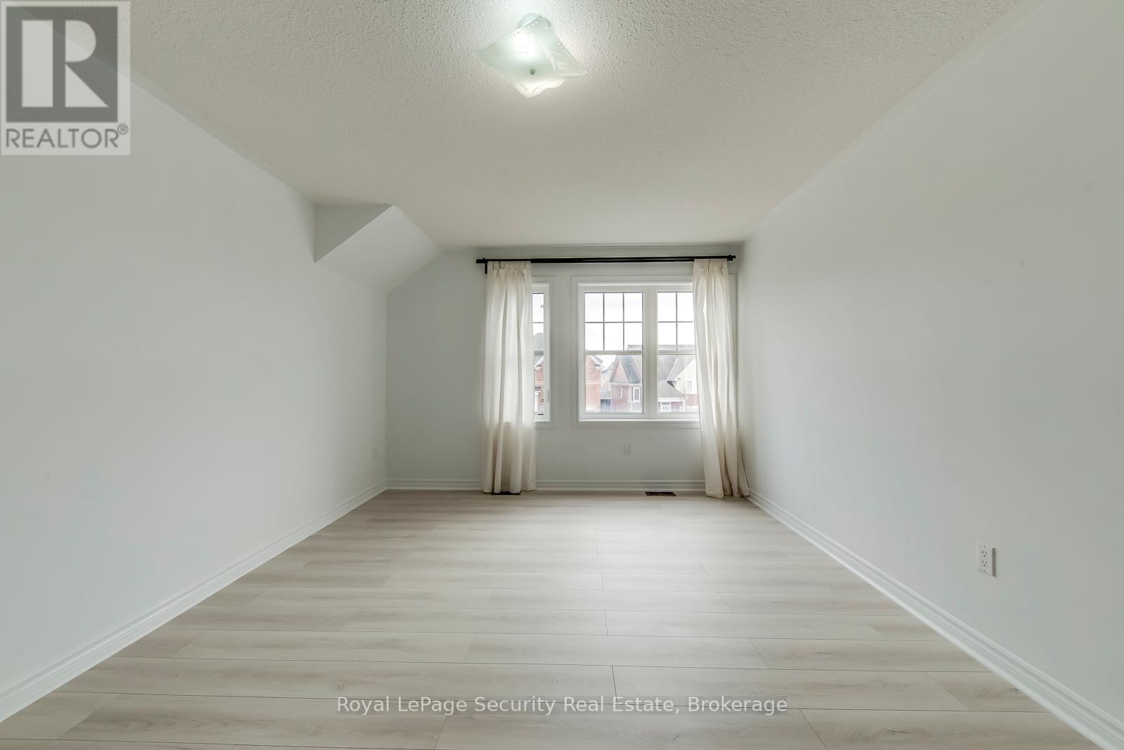 757 Halbert Drive N, Shelburne, Ontario  L0N 1S2 - Photo 36 - X12884764