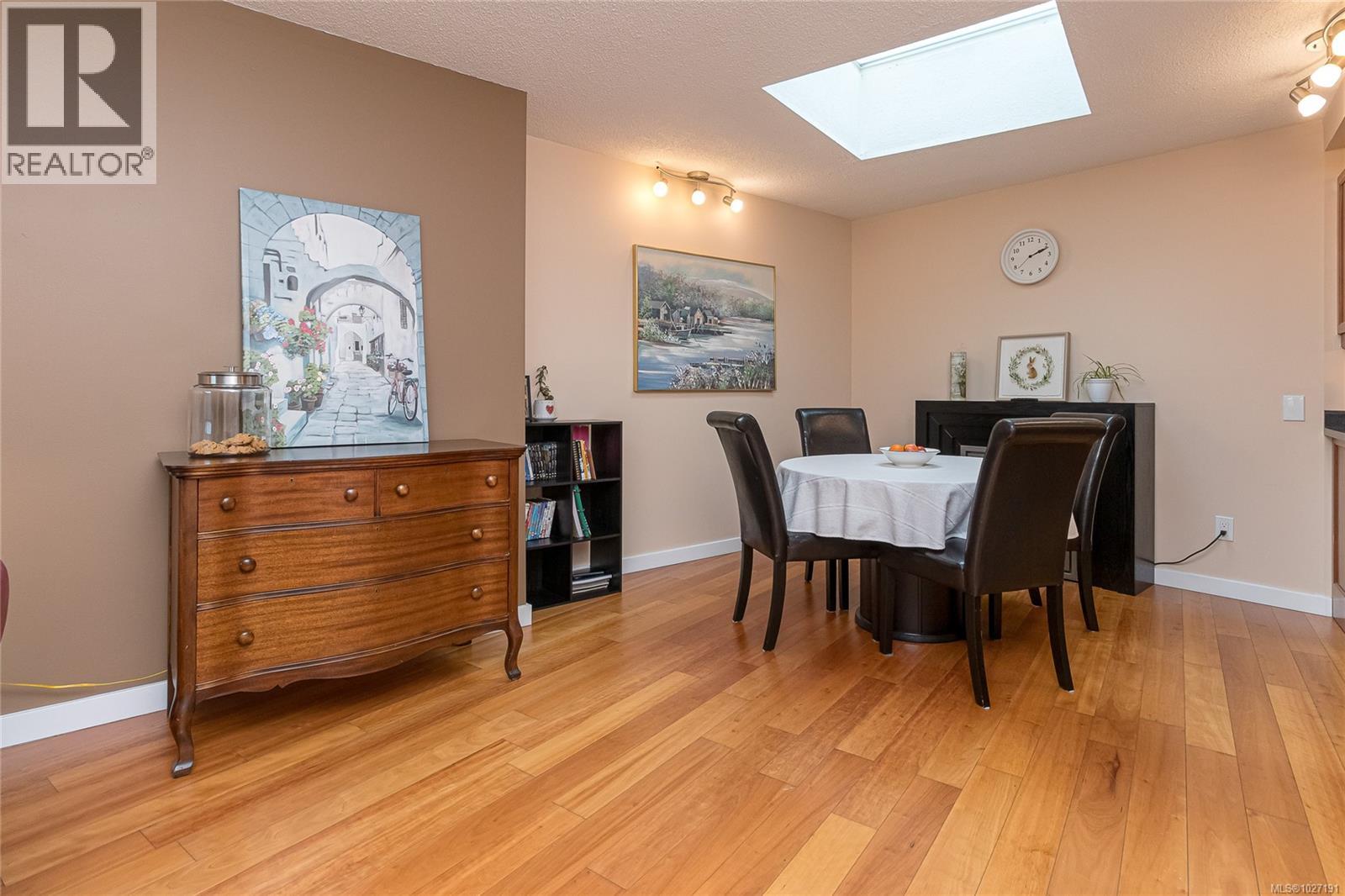 317 3962 Cedar Hill Rd, Saanich, British Columbia  V8N 3B8 - Photo 12 - 1027191