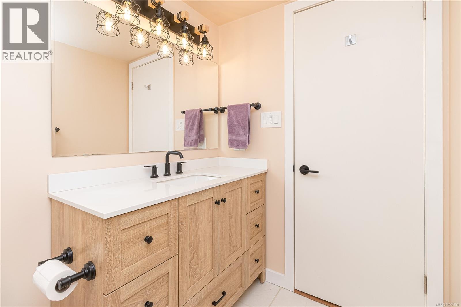 317 3962 Cedar Hill Rd, Saanich, British Columbia  V8N 3B8 - Photo 34 - 1027191