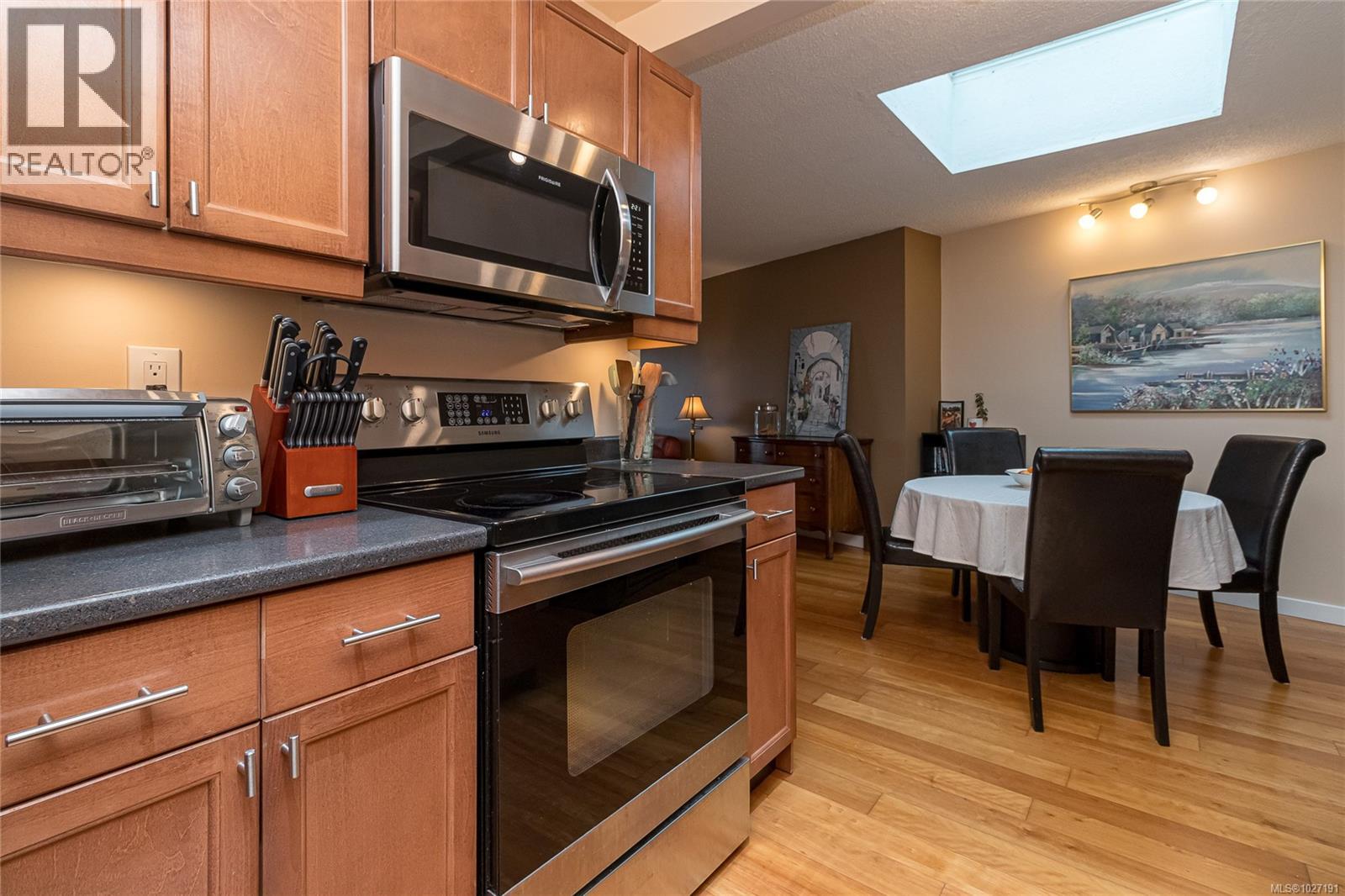 317 3962 Cedar Hill Rd, Saanich, British Columbia  V8N 3B8 - Photo 17 - 1027191